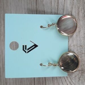 Natural Shell Round Dangle Drop Earrings NWT